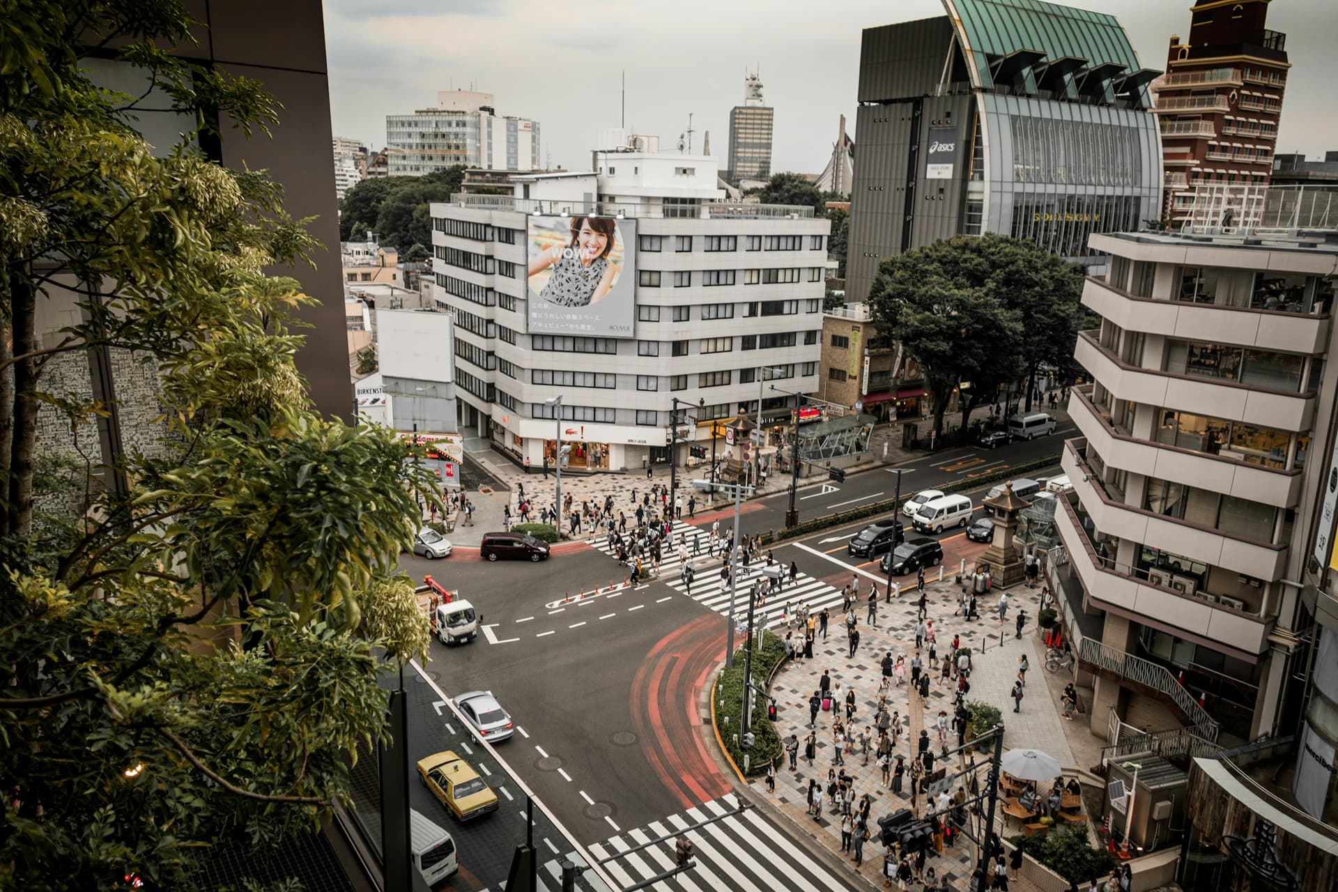 Tokyo Shopping: Discover the Best Neighborhoods for Every Style and Budget