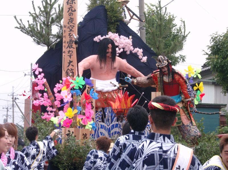 The float at the Tsuchizaki Festival