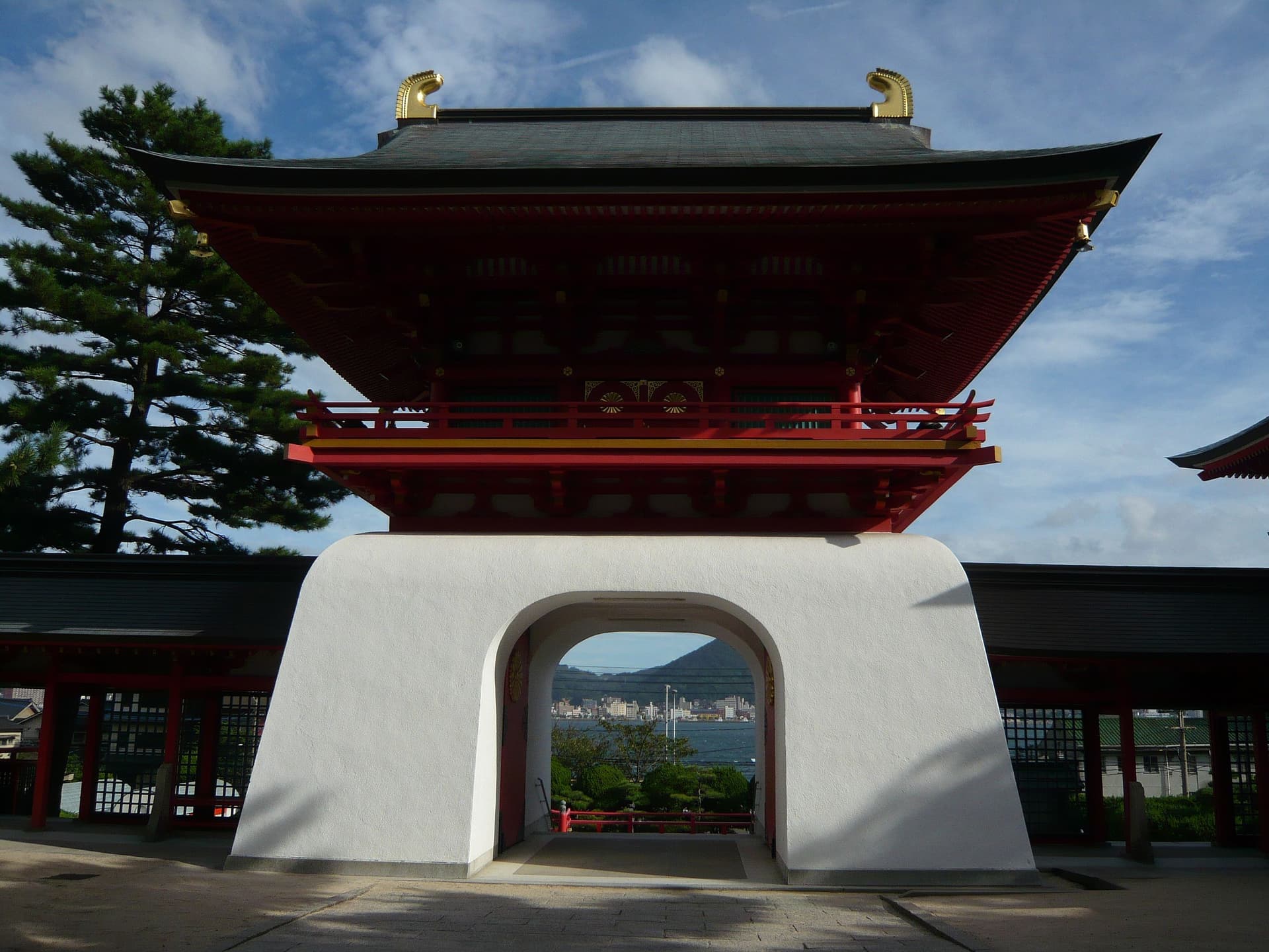 Akama Shrine