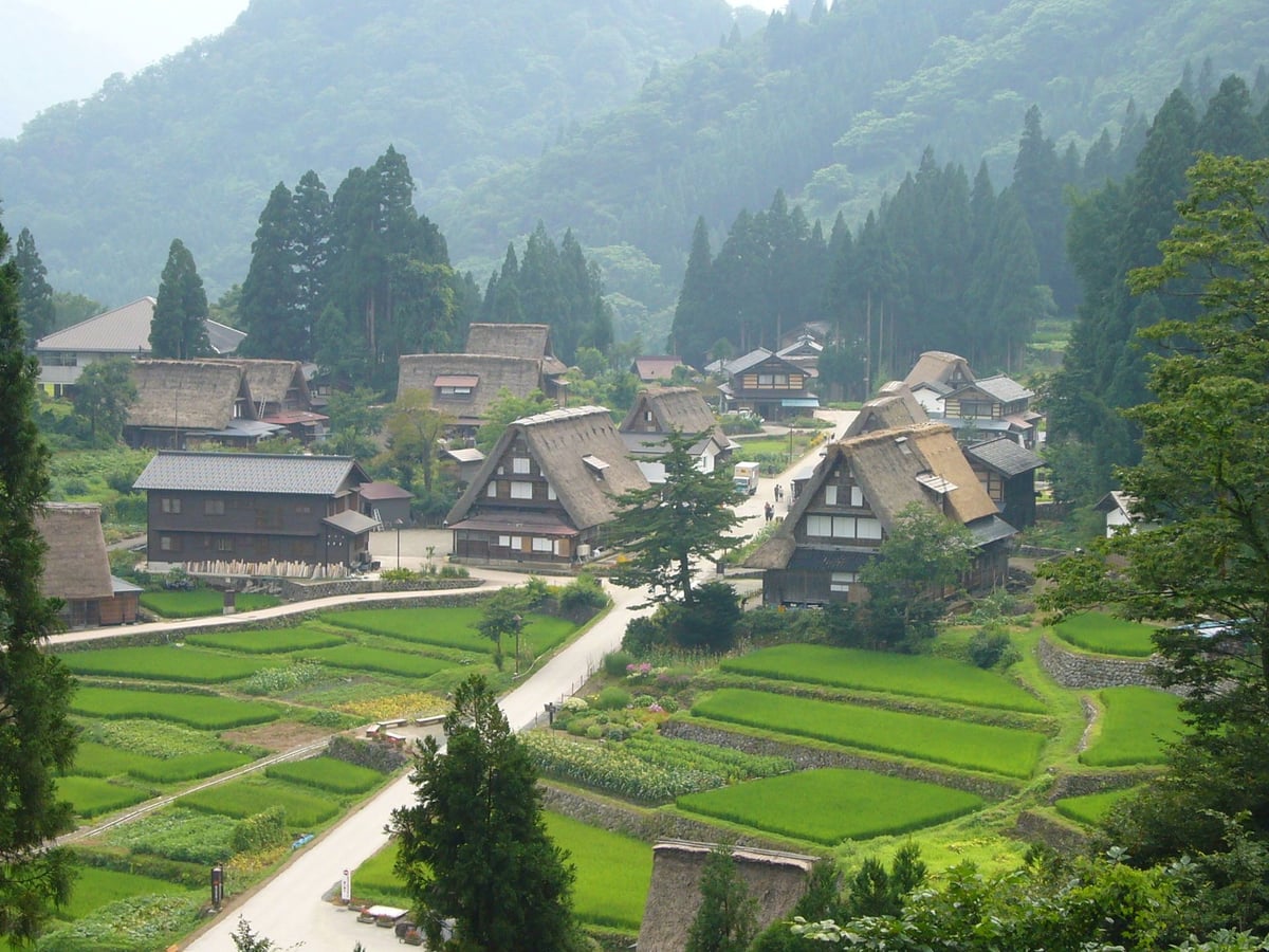 Ainokura Gassho-style Village