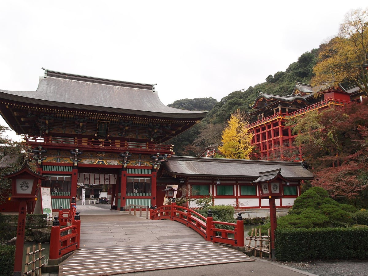 Yūtoku Inari Shrine