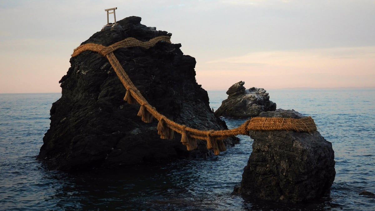 Meoto Iwa Futaminoura Bay