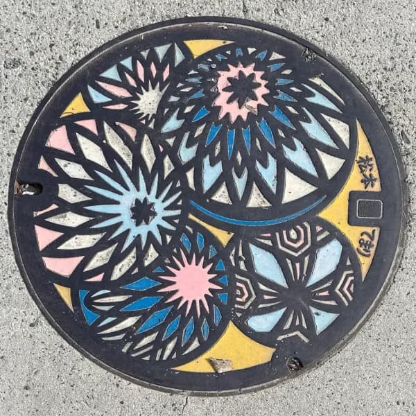 Manhole Design in Matsumoto