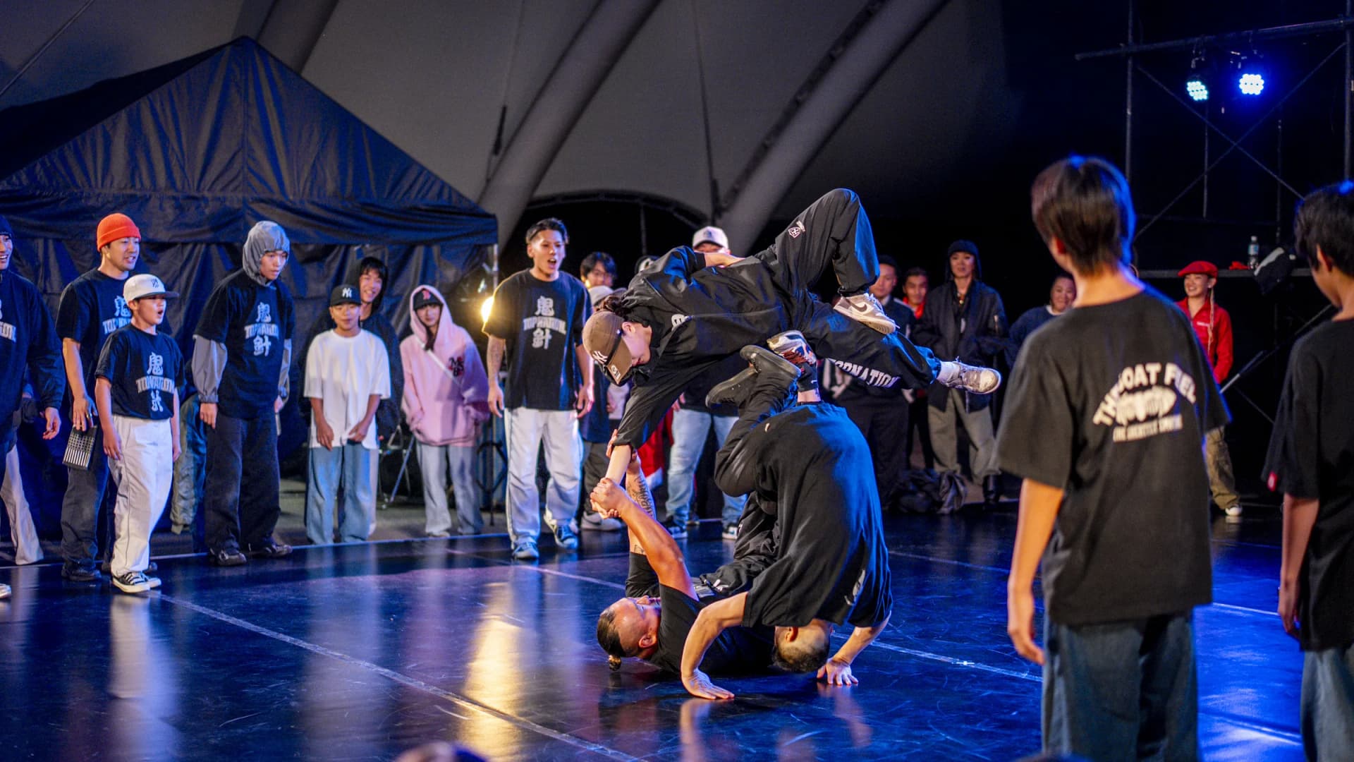 Breaking battle, Kasama