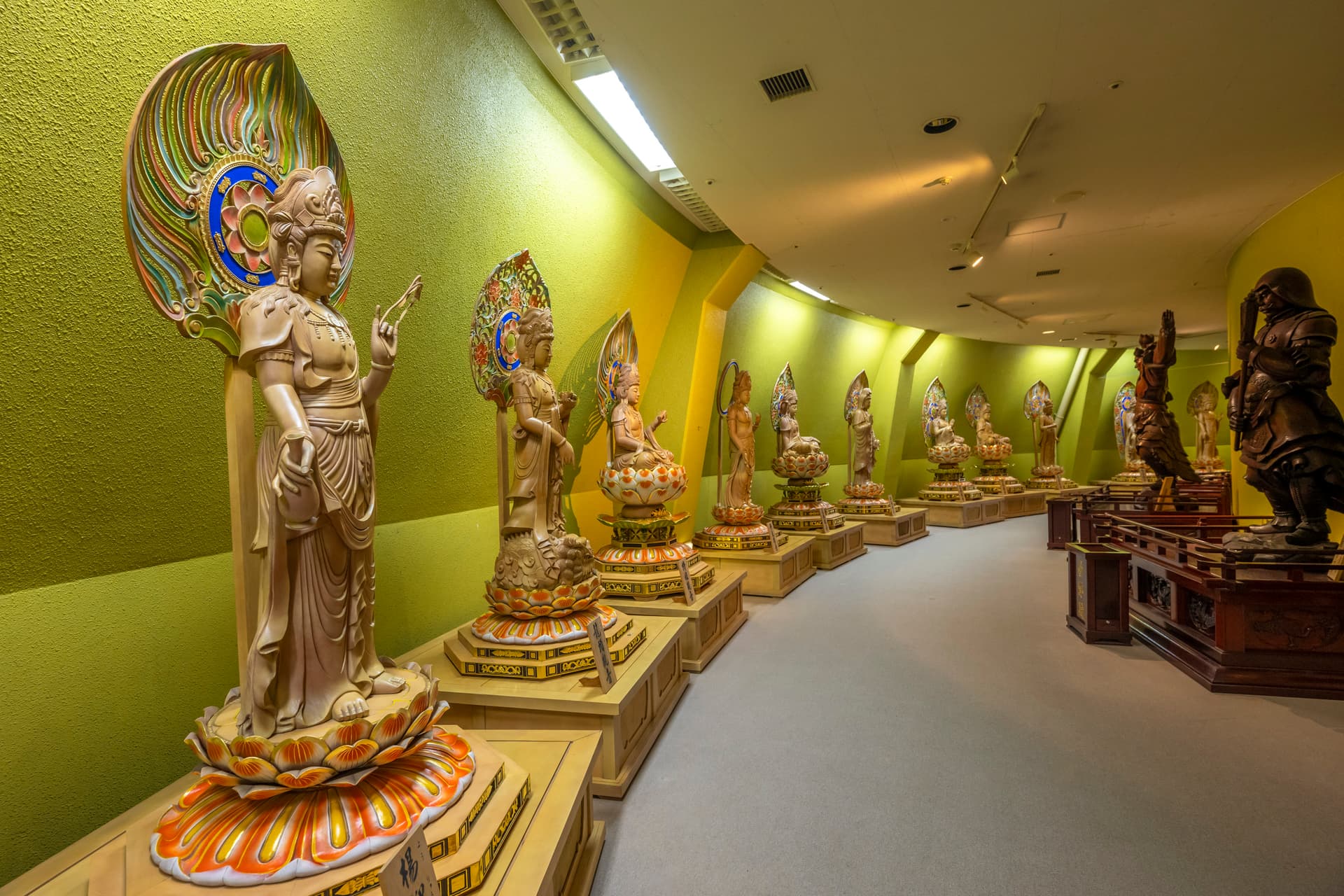 33 Kannon
