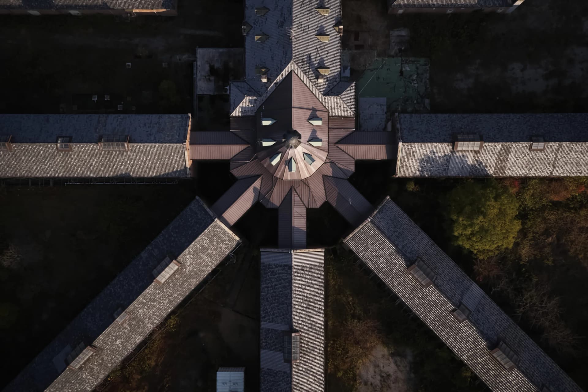 Nara Prison Museum: A Havilland System from Above