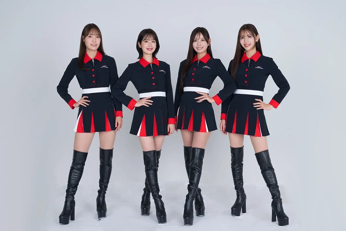 A-class, the image girls who promote Tokyo Auto Salon 2027. From left: Maeda Sena, Arata Yui, Kominato Mizuki and Sakuragi Haru