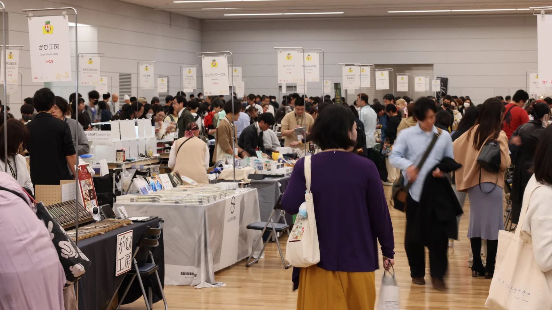 The exhibition floor, Tokyo International Pen Show