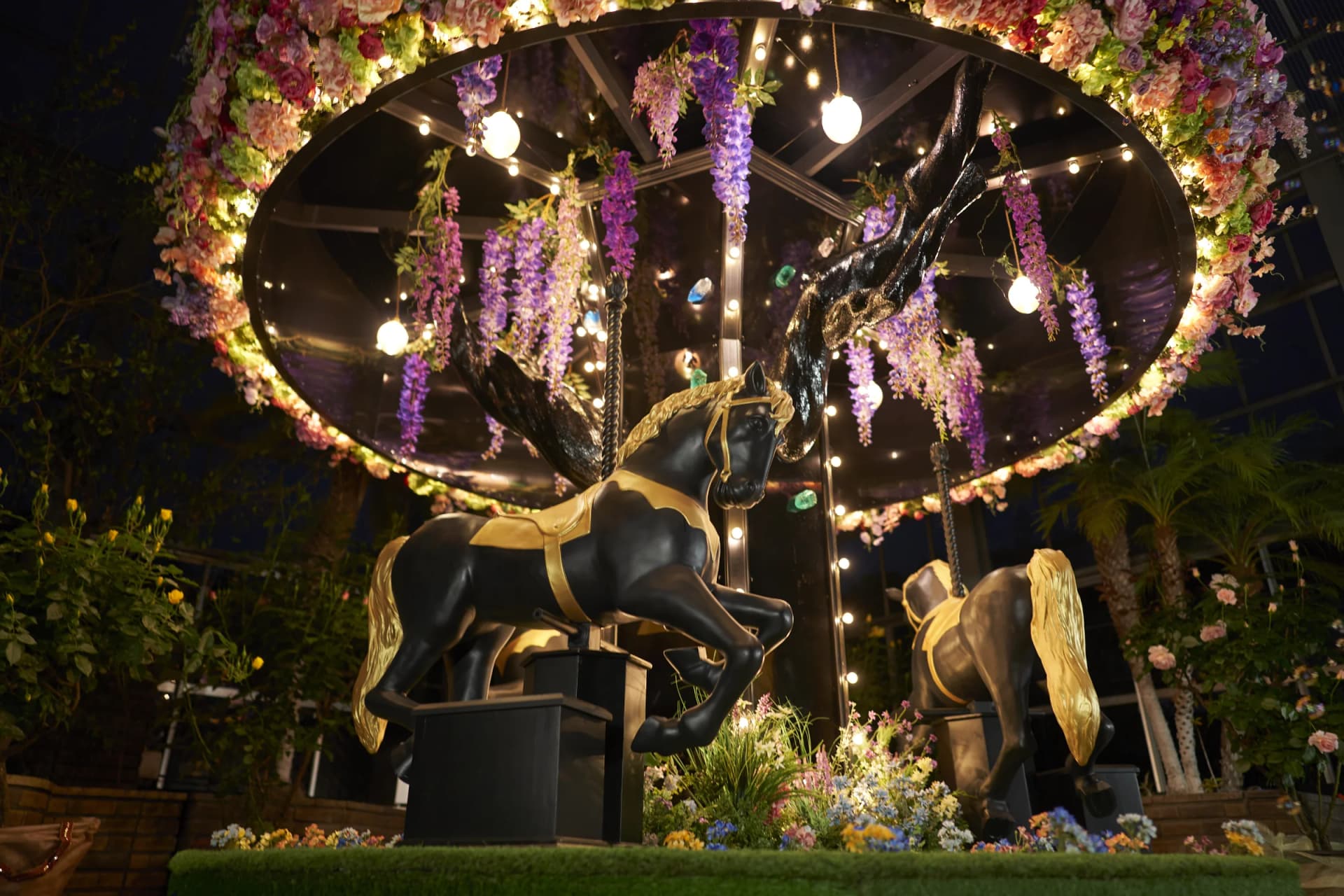 The Brilliant Tree carousel, Keisei Rose Garden