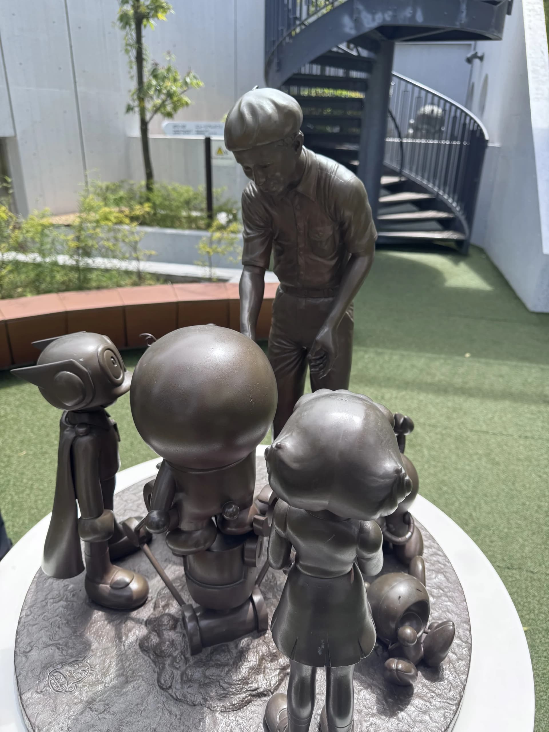 Statue of Fujiko F. Fujio and His Characters – Fujiko F. Fujio Museum, Kawasaki, Kanagawa