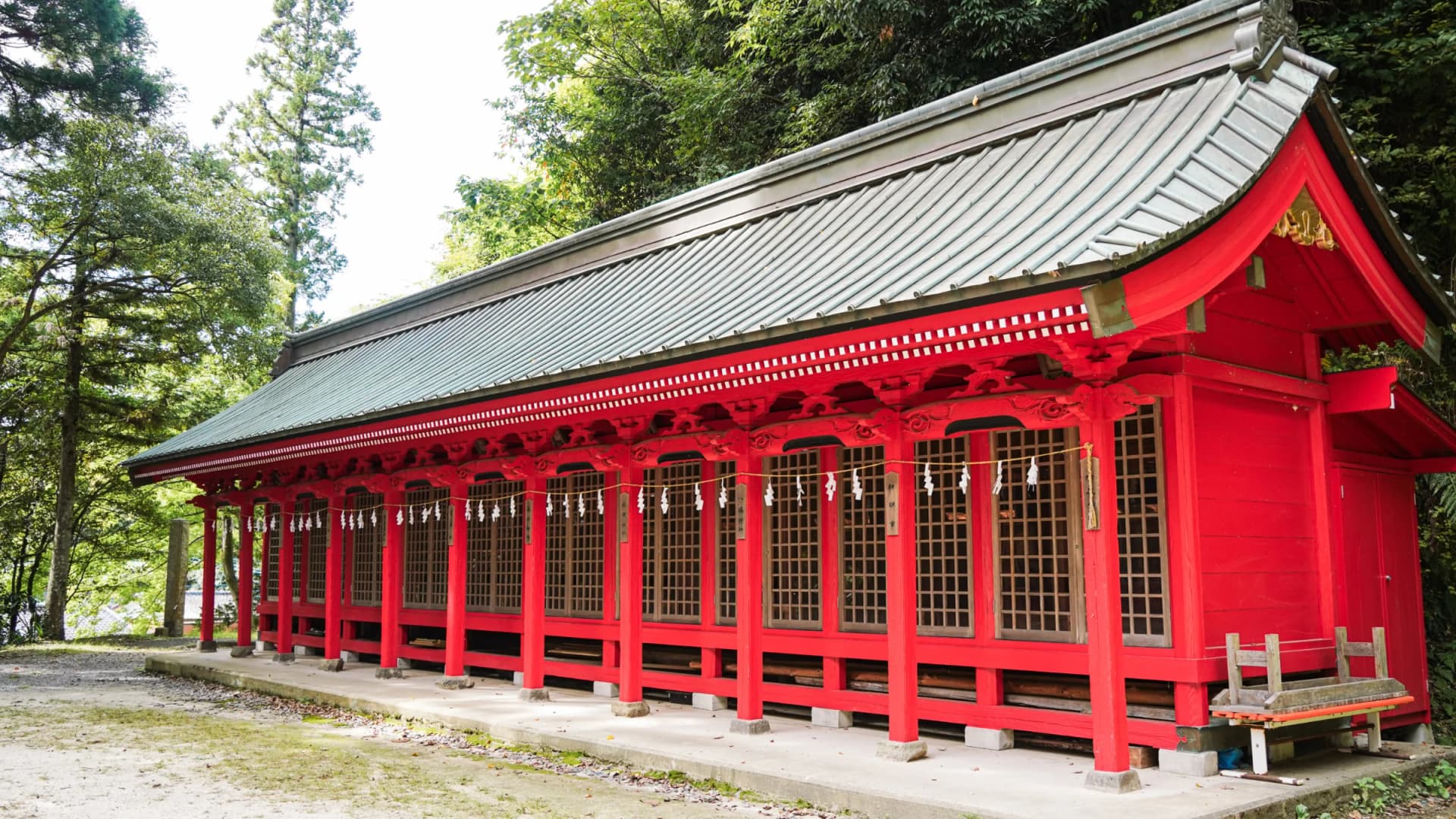 Takataki Shrine – Row of Subsidiary Shrines, Ichihara
