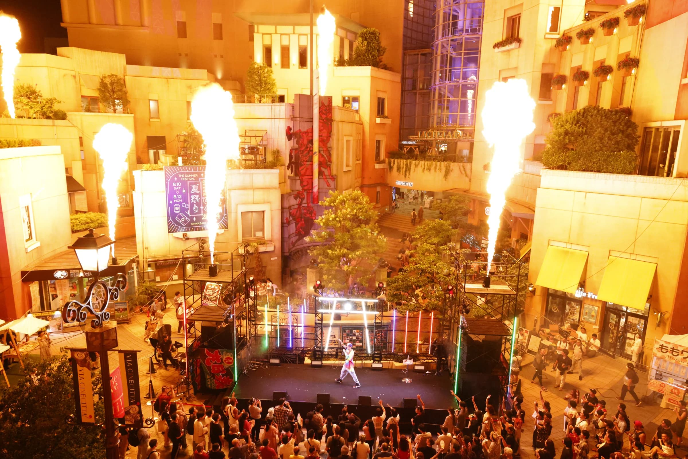 Fire show at CITTA' Festival