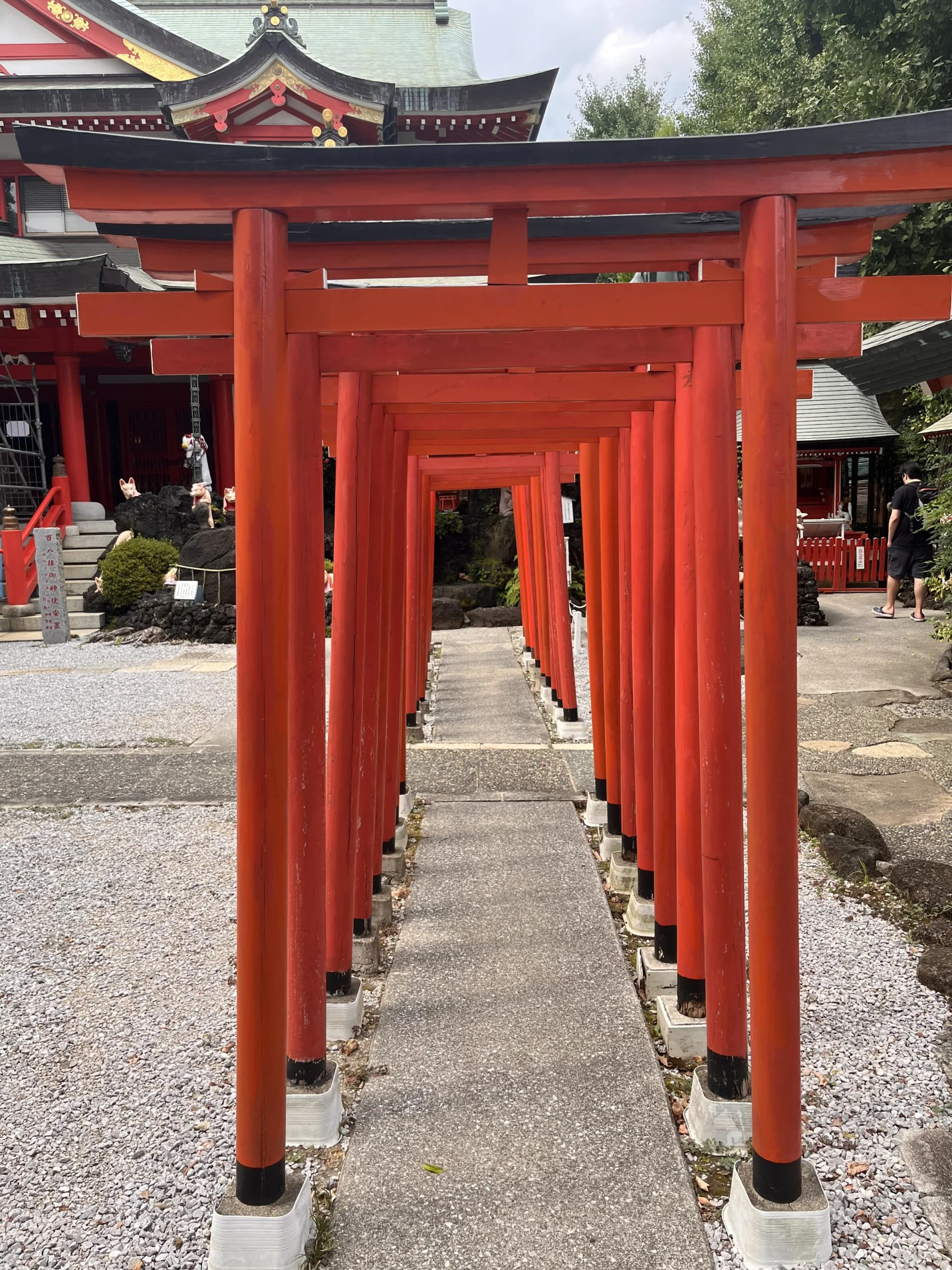 The corridor of vermilion torii — Keihin Fushimi Inari Shrine, Kawasaki, Kanagawa