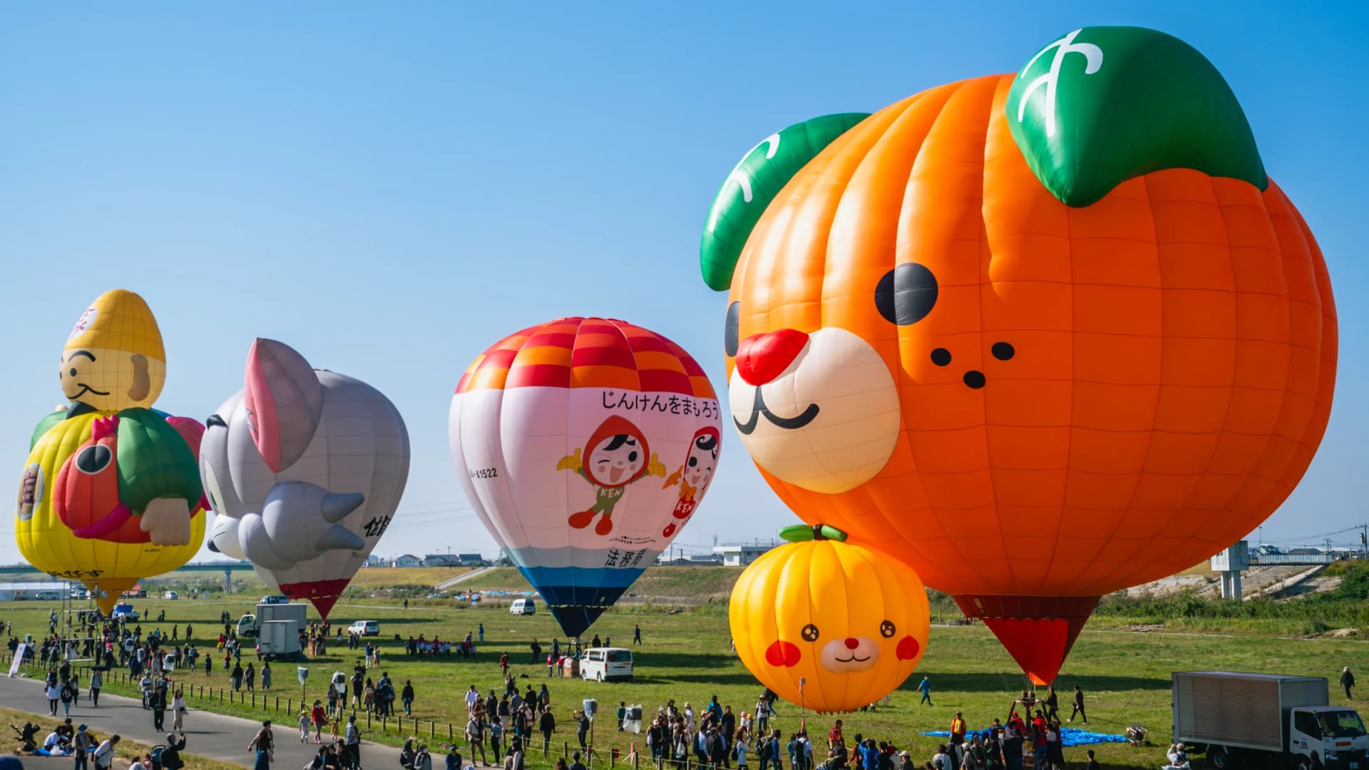 Whimsical character-shaped balloons at Saga International Balloon Fiesta