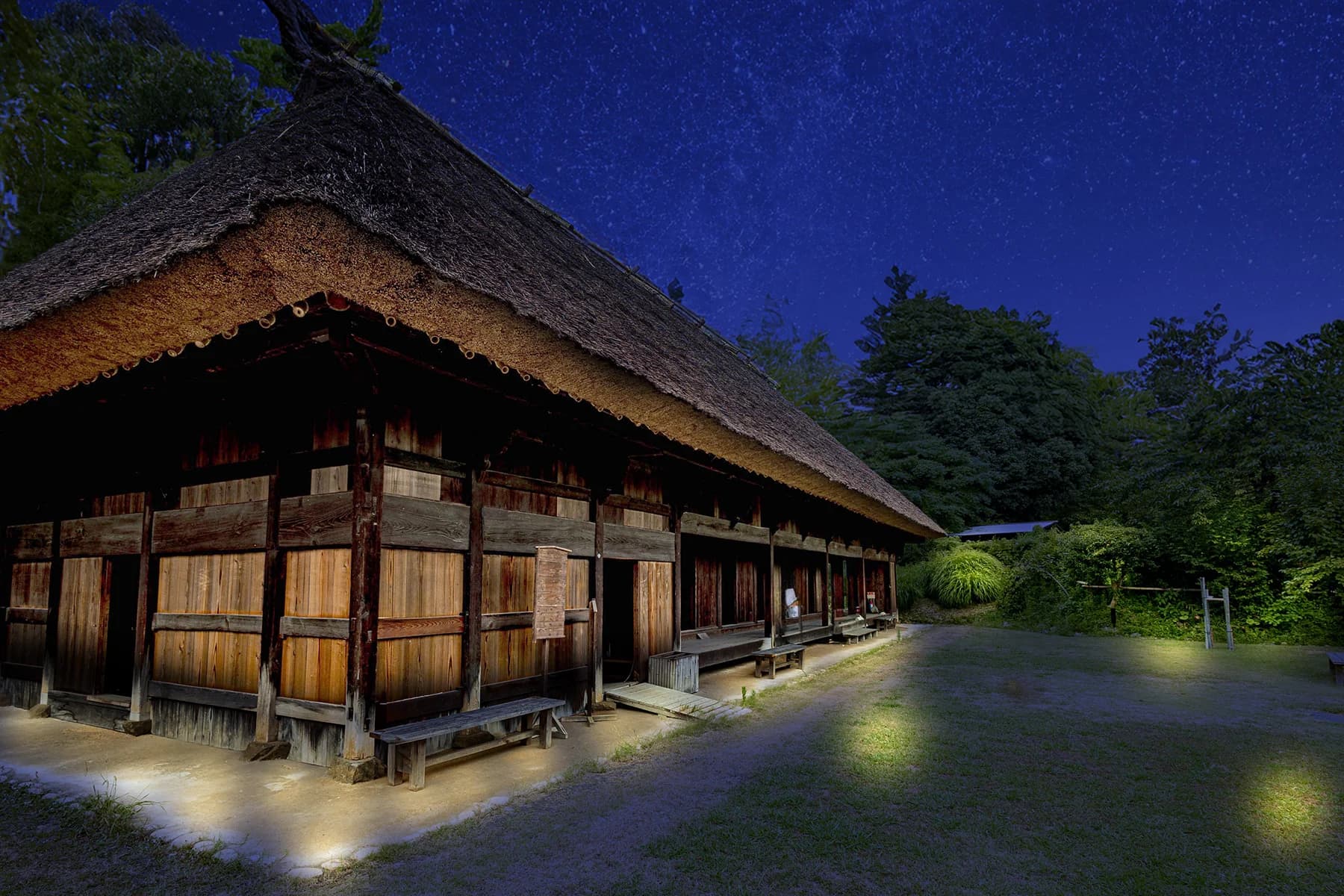 Old Folk House Light-Up
