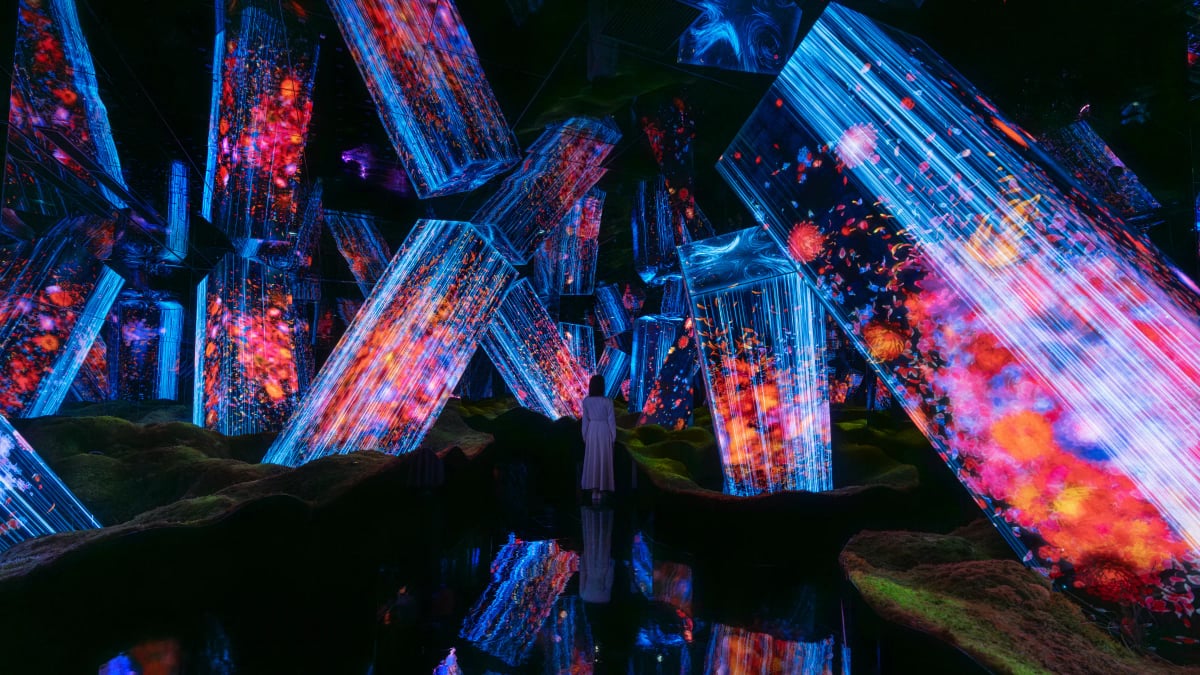 ‘Megaliths’ Installation by teamLab