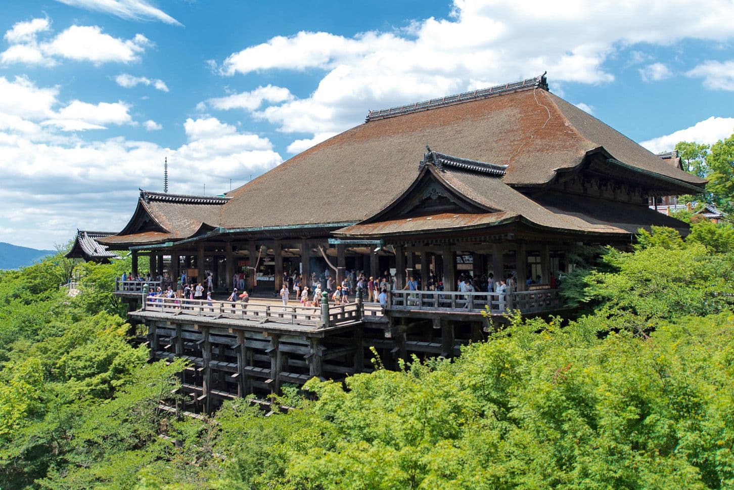 Kiyomizu-dera Exterior